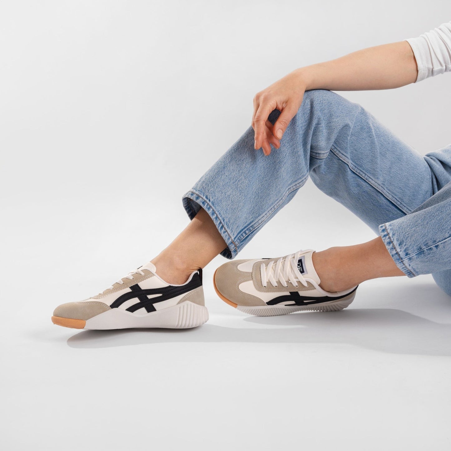 Ultra Comfortable Vintage Sneakers | Last Day 80% Off!