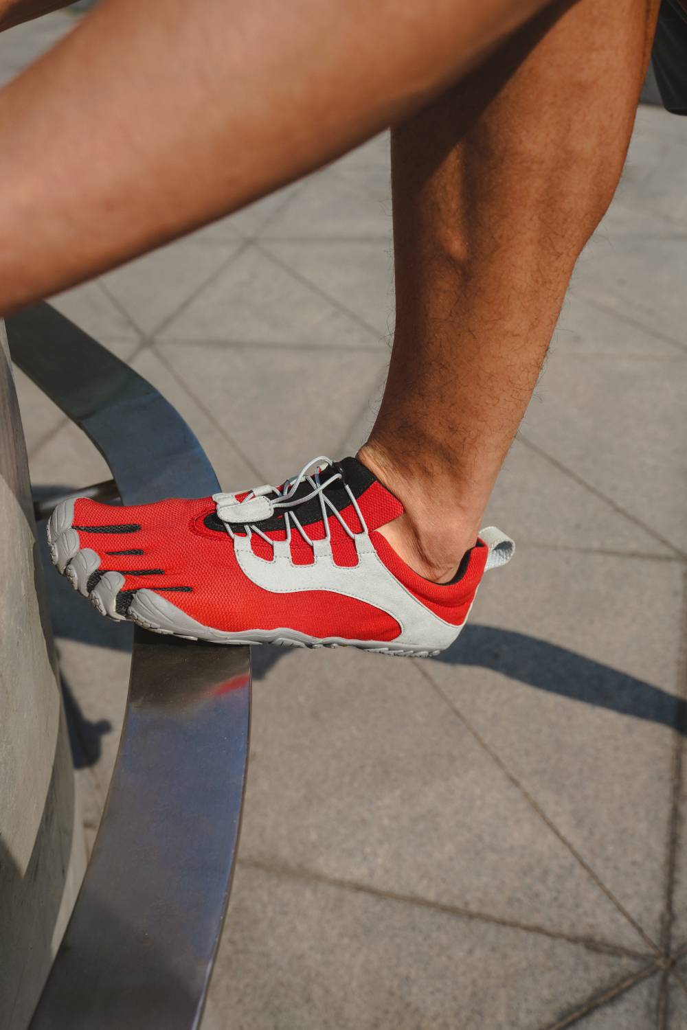 V-Run Retro Men's Barefoot Running Footwear -Red/Black/Grey