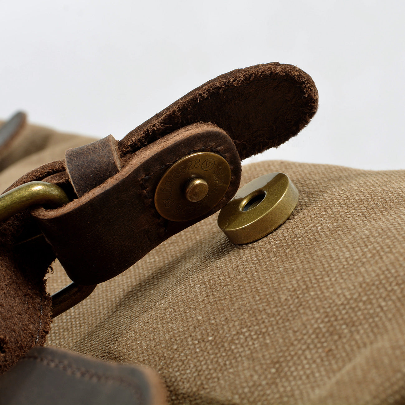 David - Mens Canvas Leather Duffle Bags | Last day 80% off!