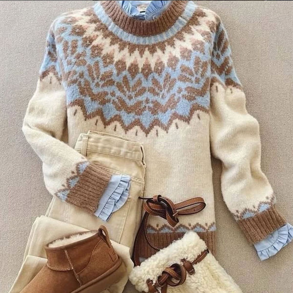 Trendy Blue Round Neck | Last day 80% off!