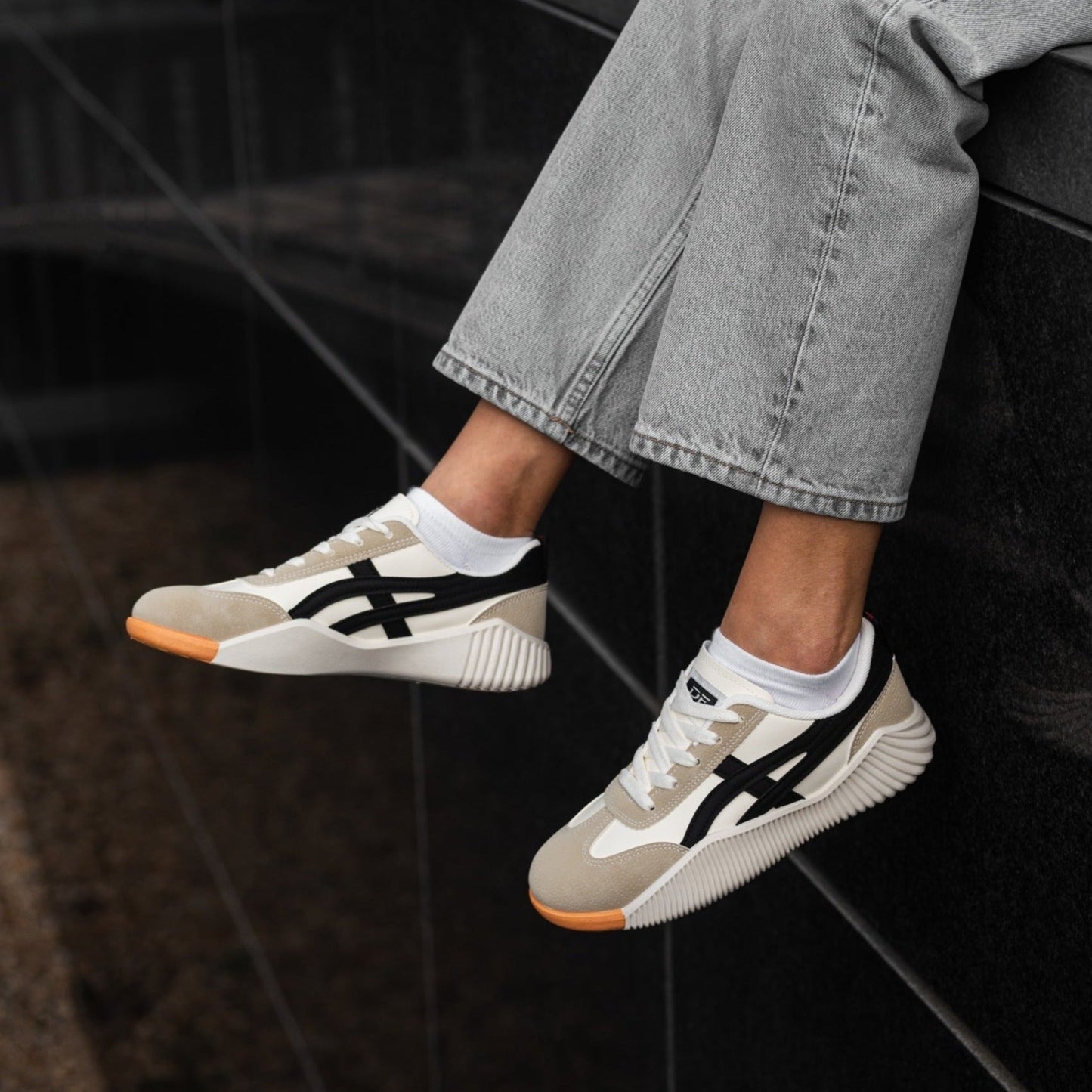 Ultra Comfortable Vintage Sneakers | Last Day 80% Off!