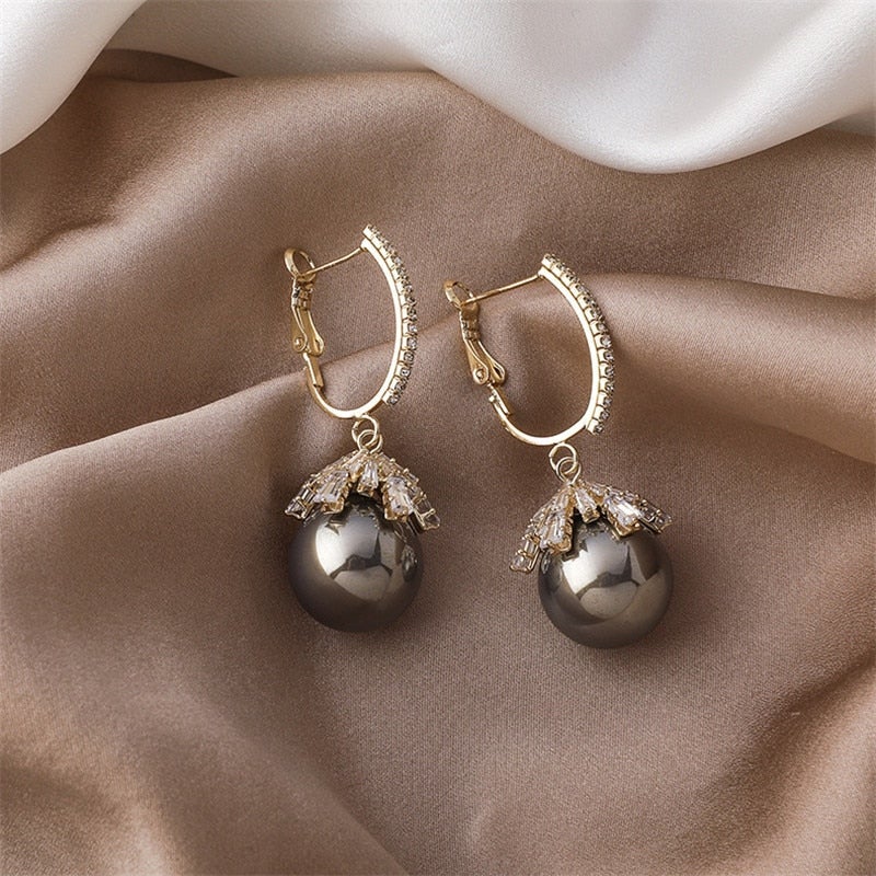 Malia Drop Earrings with Pearl | Last Day 80% Discount!