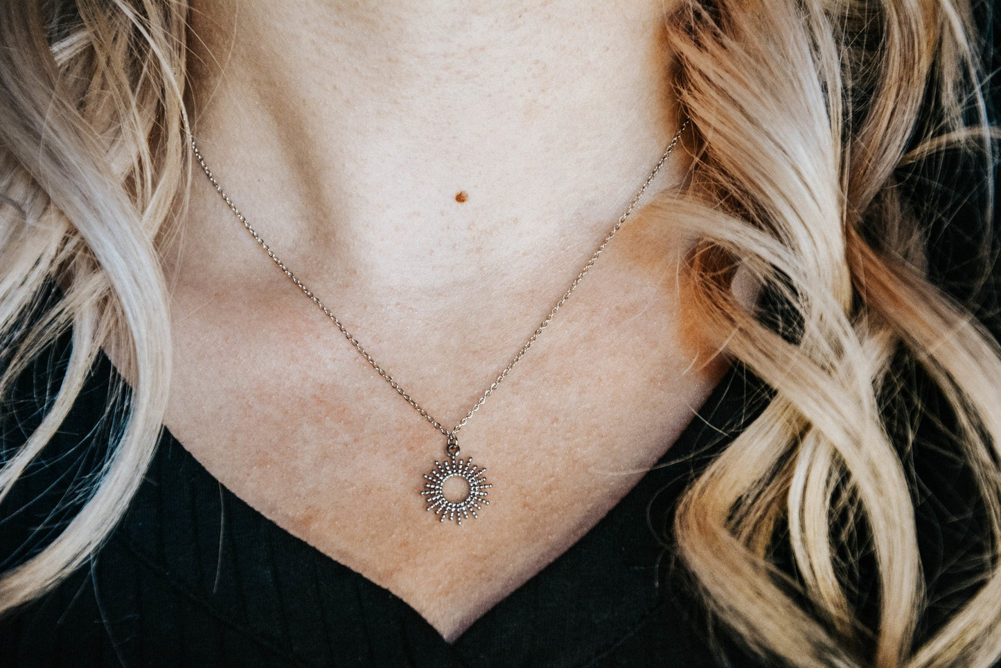 Here Comes The Sun – Necklace – Stainless Steel | Last Day 80% Off!